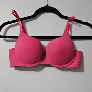 Juicy Couture Vibrant Pink Push Up Underwire Bra Size 36B